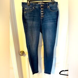 Torrid Bombshell Skinny Button Fly Jeans Size 12